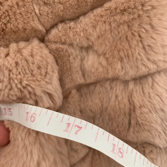 Faux fur children’s coat - Picture 8 of 8